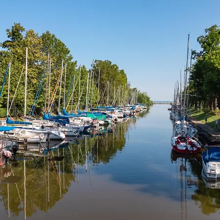 Homes In 48114 Feriehus Balatonmáriafürdő
